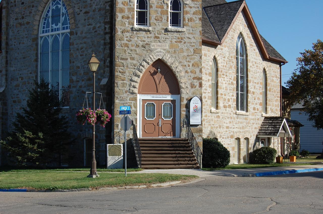 The Home Hotel Boissevain Extérieur photo